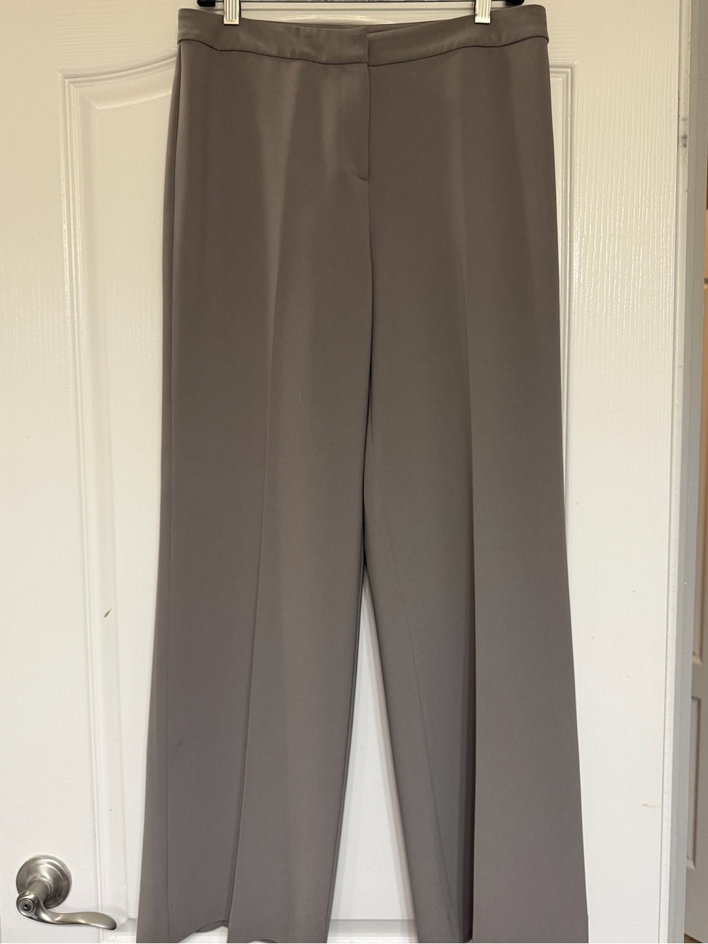 St. John Taupe Wide Leg Trouser Dress Pants Sz 8 Stretch Crepe Career